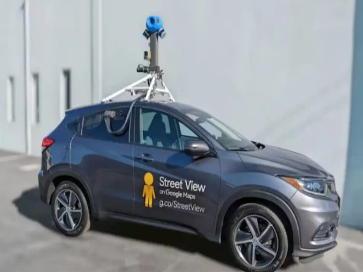 Argentine man awarded $12,500 after Google Street View car snaps him naked, posts it on social media Argentine man awarded $12,500 after Google Street View car snaps him naked, posts it on social media
