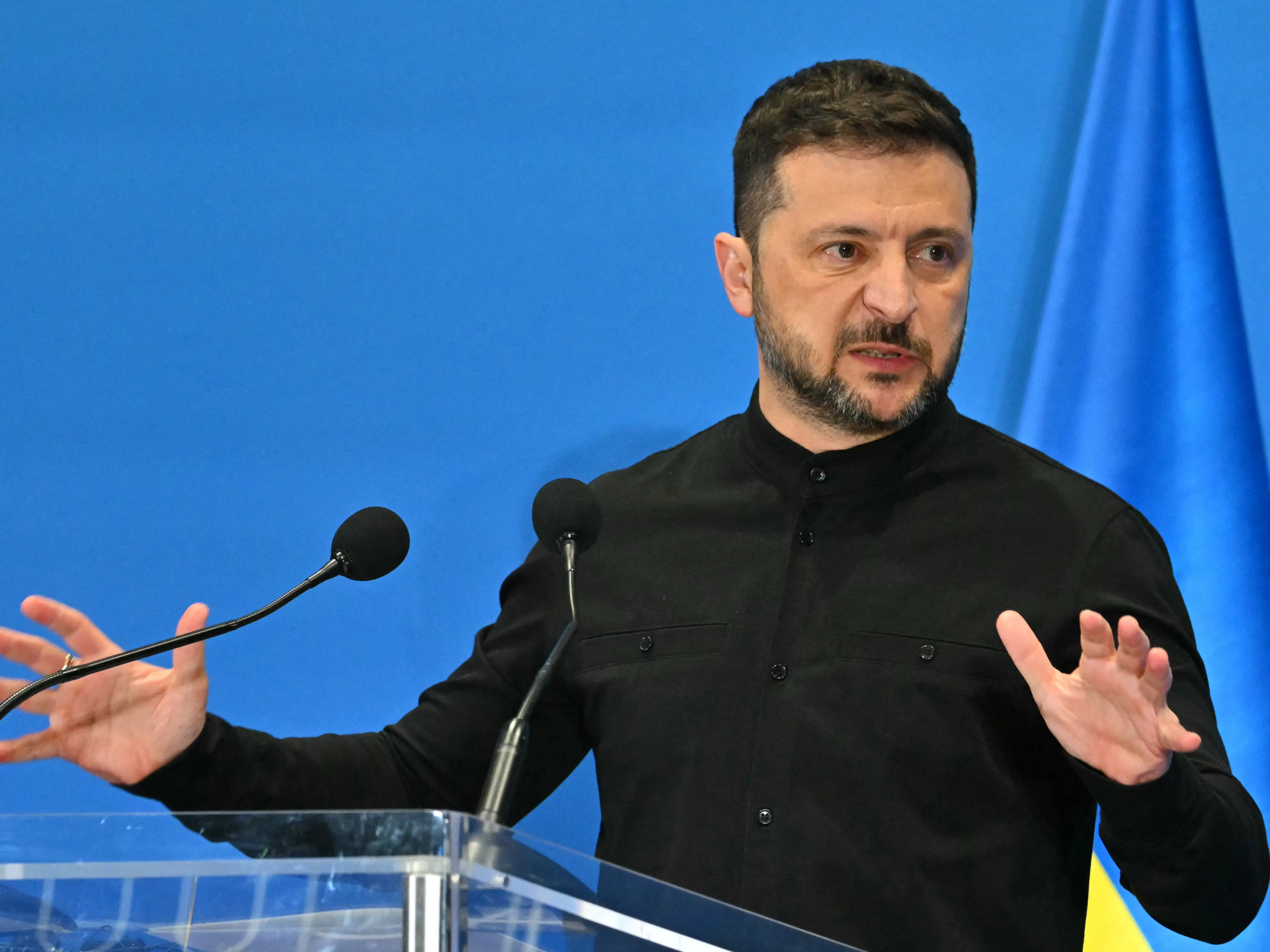 Russian strike kills 16 prisoners in Ukraine, Zelensky slams 'deliberate' attack says Moscow 'must be compelled to stop the killing and make peace' Russian strike kills 16 prisoners in Ukraine, Zelensky slams 'deliberate' attack says Moscow 'must be compelled to stop the killing and make peace'
