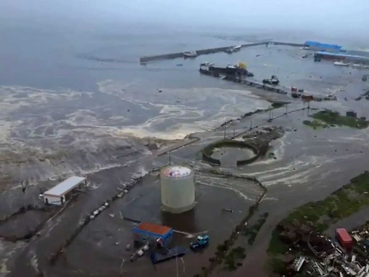 Global tsunami alert: Why do some tsunamis hit in minutes while others take hours? Global tsunami alert: Why do some tsunamis hit in minutes while others take hours?