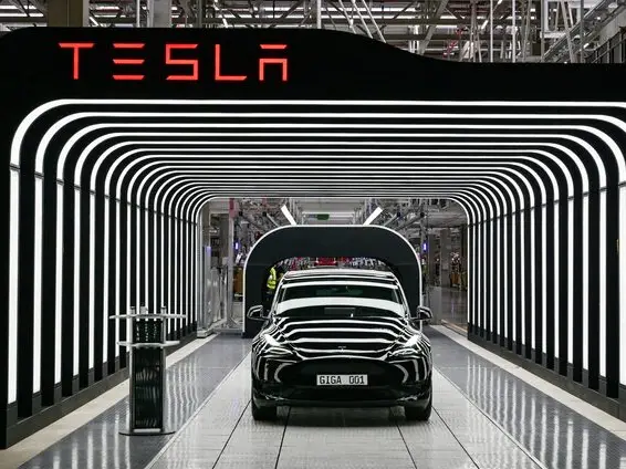Tesla strikes $4.3 billion battery deal with LG Energy Solution to cut reliance on China Tesla strikes $4.3 billion battery deal with LG Energy Solution to cut reliance on China