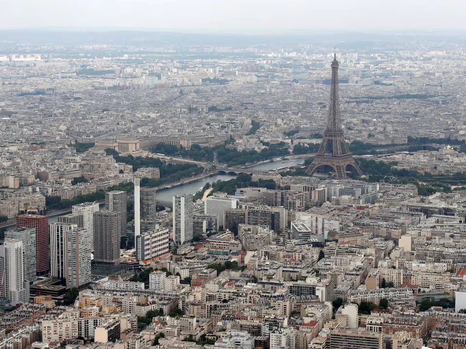 France's economic growth beats forecasts despite trade, political headwinds France's economic growth beats forecasts despite trade, political headwinds