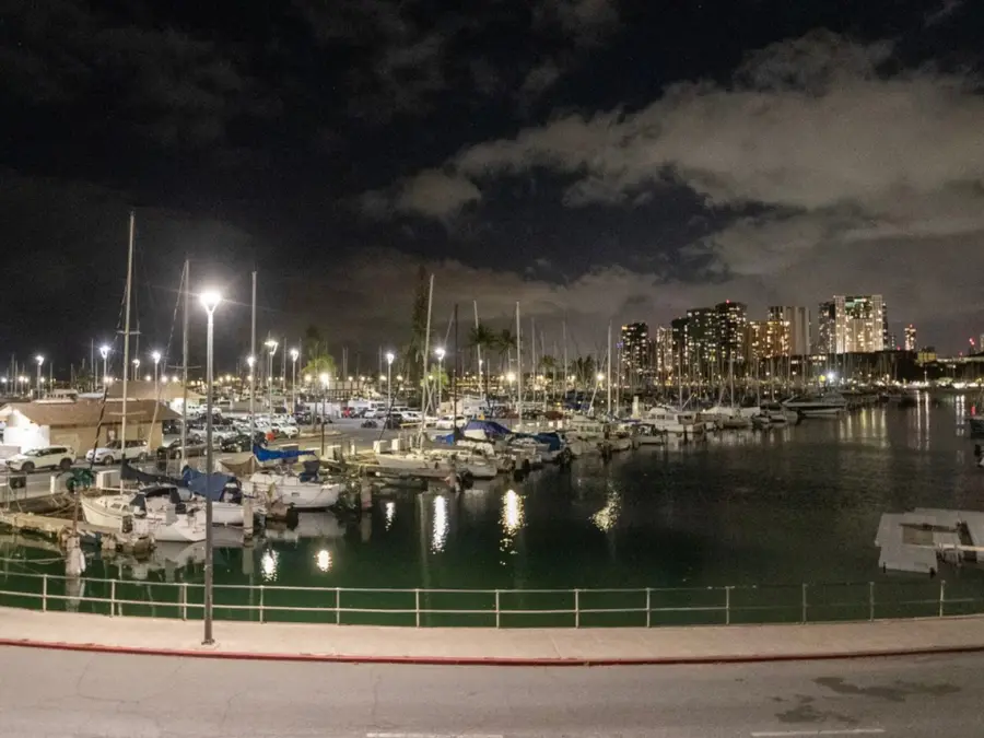 Hawaii tsunami warning: Cruise ships sail off leaving 600 passengers behind following 8.7 magnitude Russia earthquake