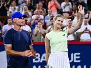 Wimbledon champion Swiatek cruises, Osaka battles and Bouchard says goodbye in Montreal