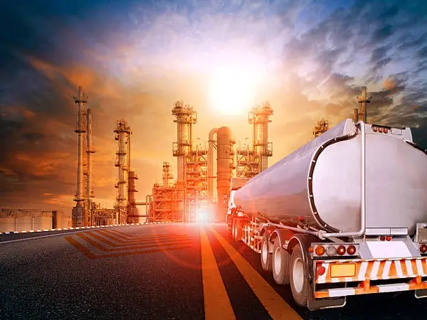 From Delhi to Bihar, LPG crisis panic India’s hotels & restaurants as Iran War disrupts supply: Check price in different states From Delhi to Bihar, LPG crisis panic India’s hotels & restaurants as Iran War disrupts supply: Check price in different states