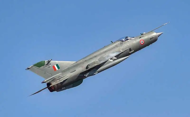 MiG-21 roar
