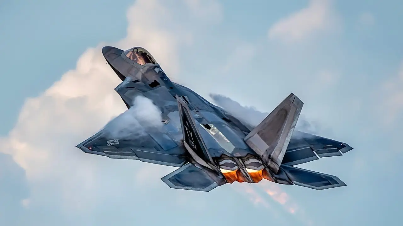 Afterburners roar?