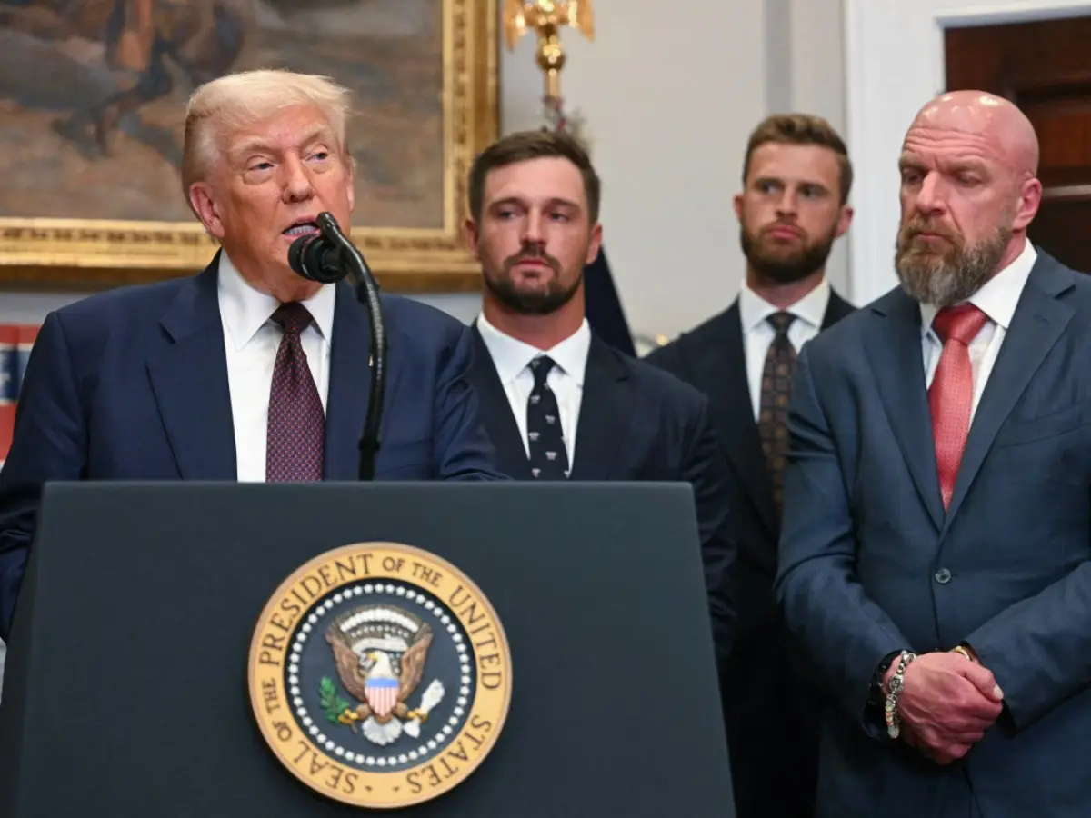 Trump signs order to revive presidential fitness test in presence of Triple H - What is the program and why Obama discontinued it? Trump signs order to revive presidential fitness test in presence of Triple H - What is the program and why Obama discontinued it?