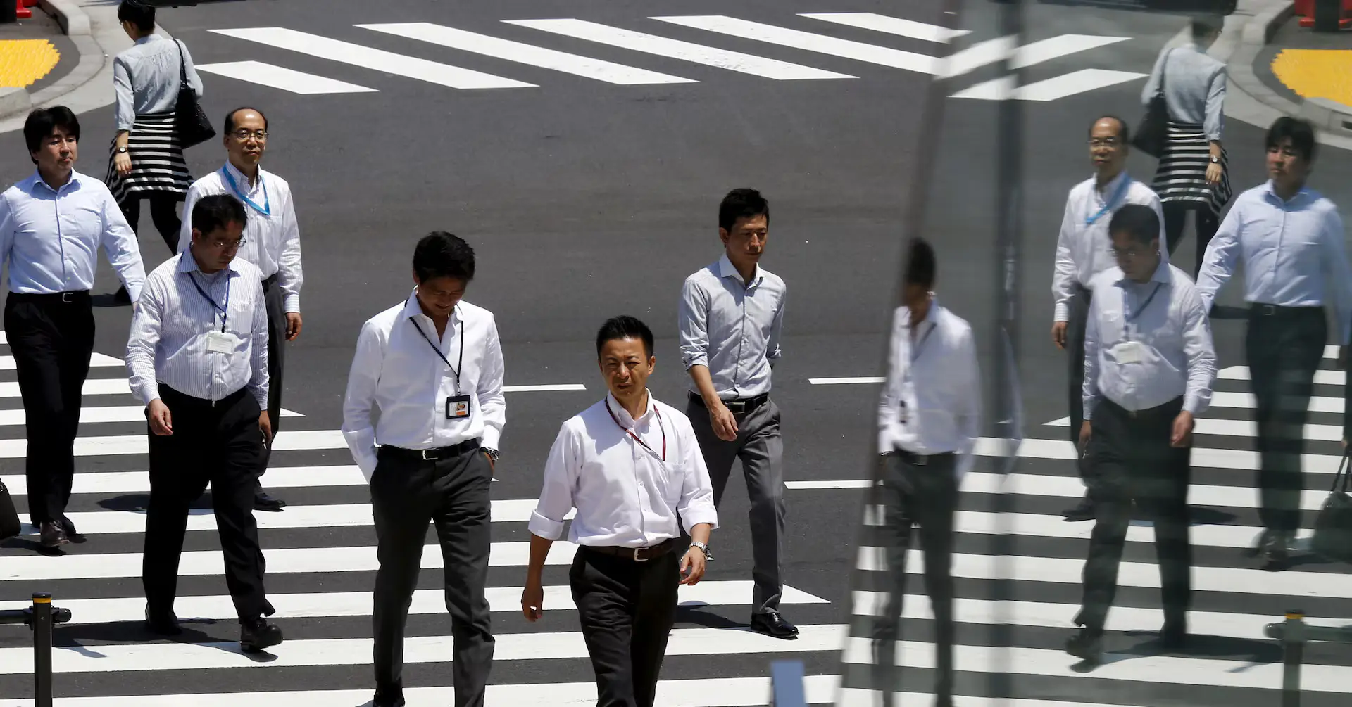 Japan unemployment holds at 2.5% in June as job offers decline