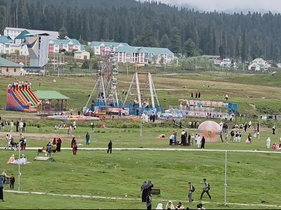 Kashmir tourism on path to recovery, Gulmarg Ski Resort abuzz with tourists Kashmir tourism on path to recovery, Gulmarg Ski Resort abuzz with tourists