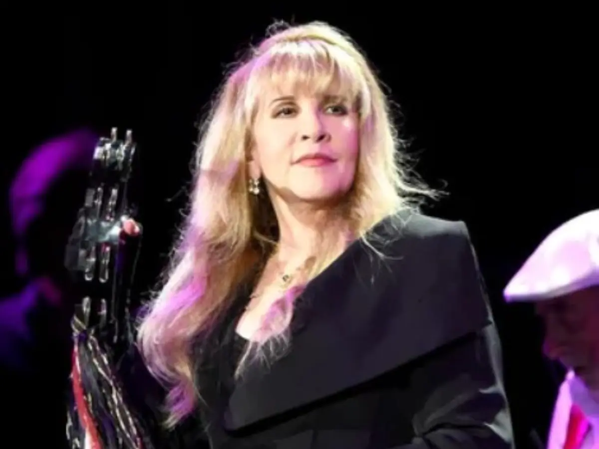 American music legend Stevie Nicks sparks health concern after rescheduling tour due to injury American music legend Stevie Nicks sparks health concern after rescheduling tour due to injury