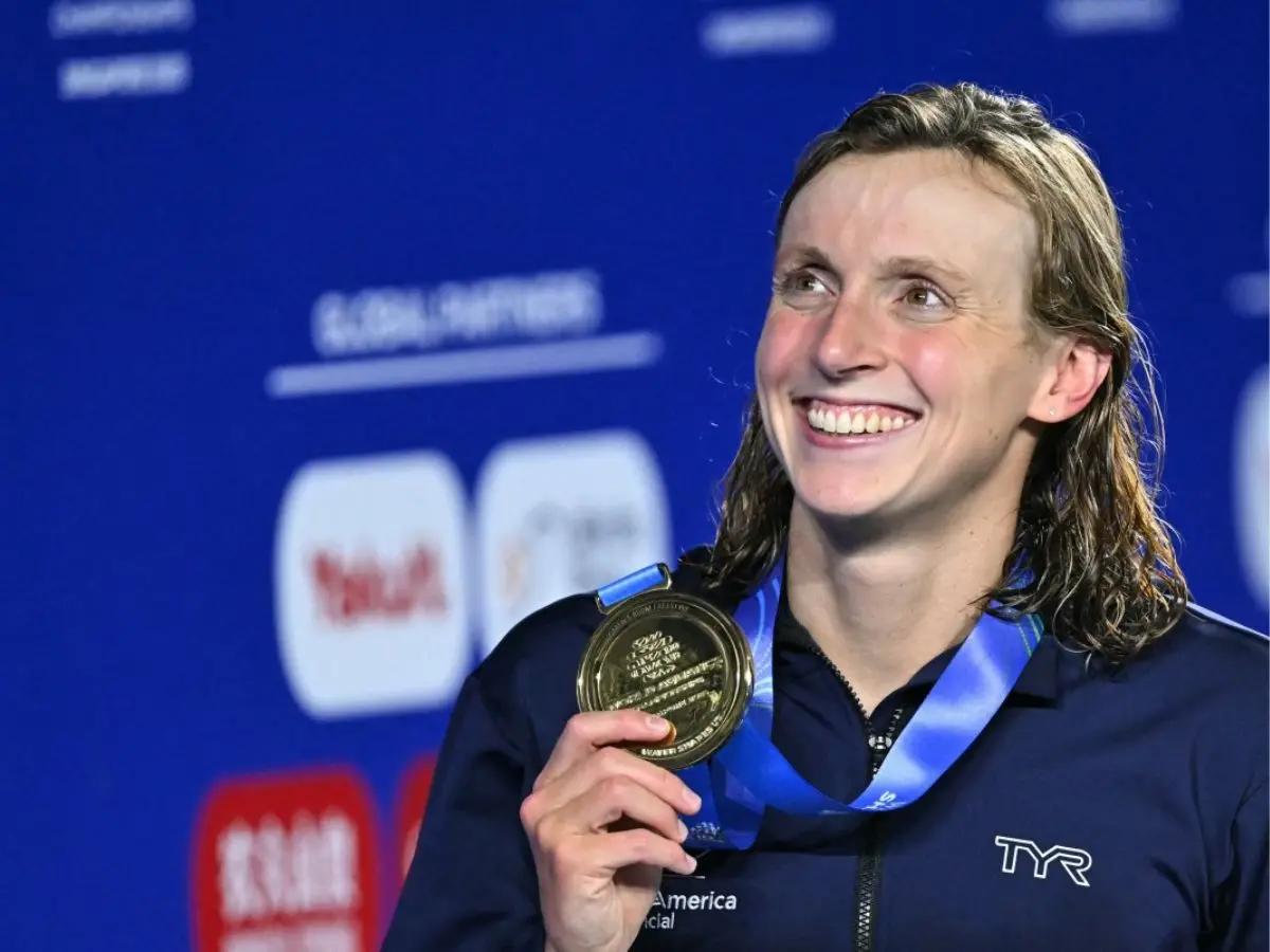 Swimming: Ledecky beats McIntosh in classic 800m freestyle final at world championships Swimming: Ledecky beats McIntosh in classic 800m freestyle final at world championships