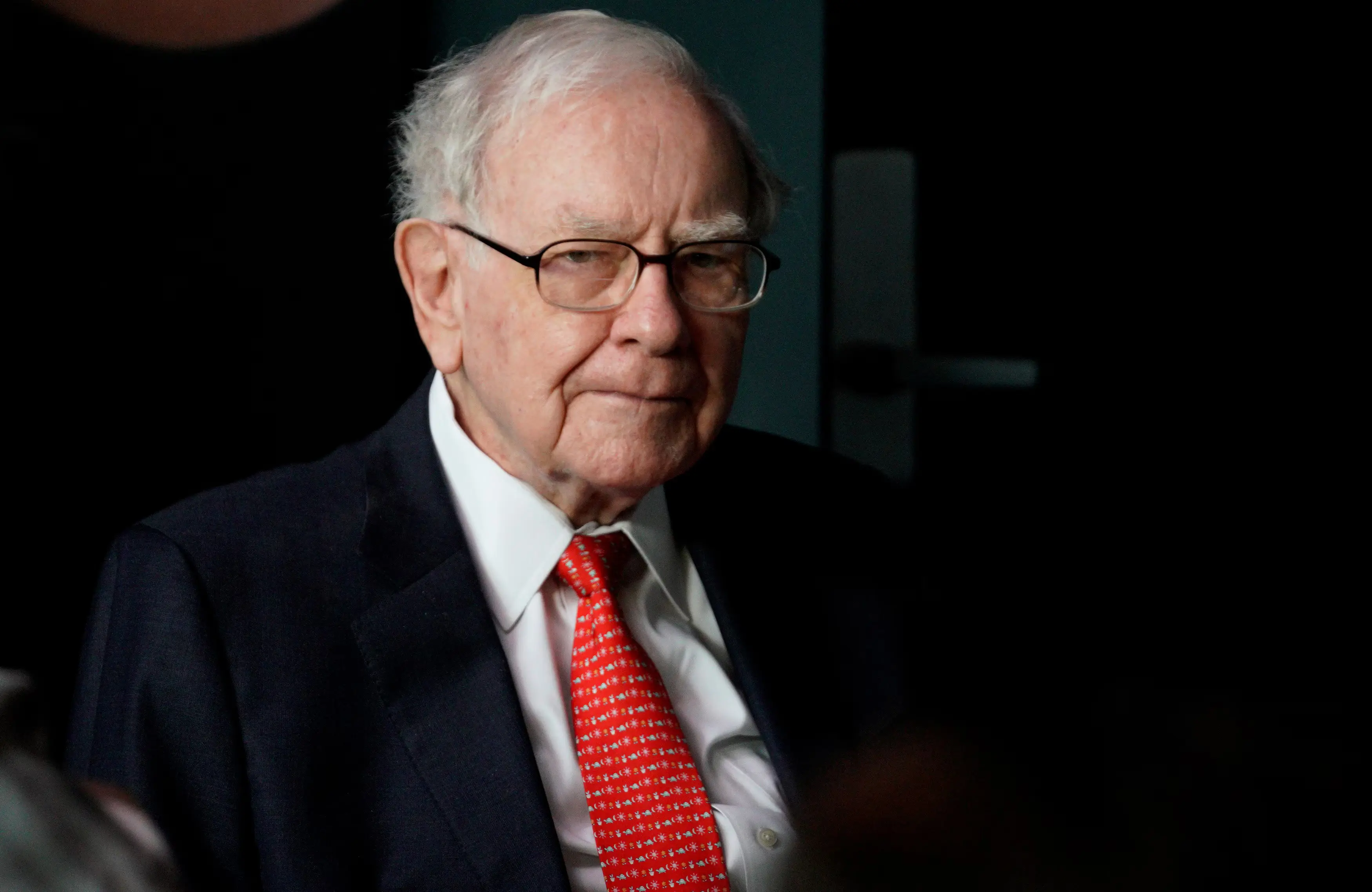 Buffett’s Berkshire slumps on $3.8 bn Kraft Heinz loss, sits tight as tariffs loom