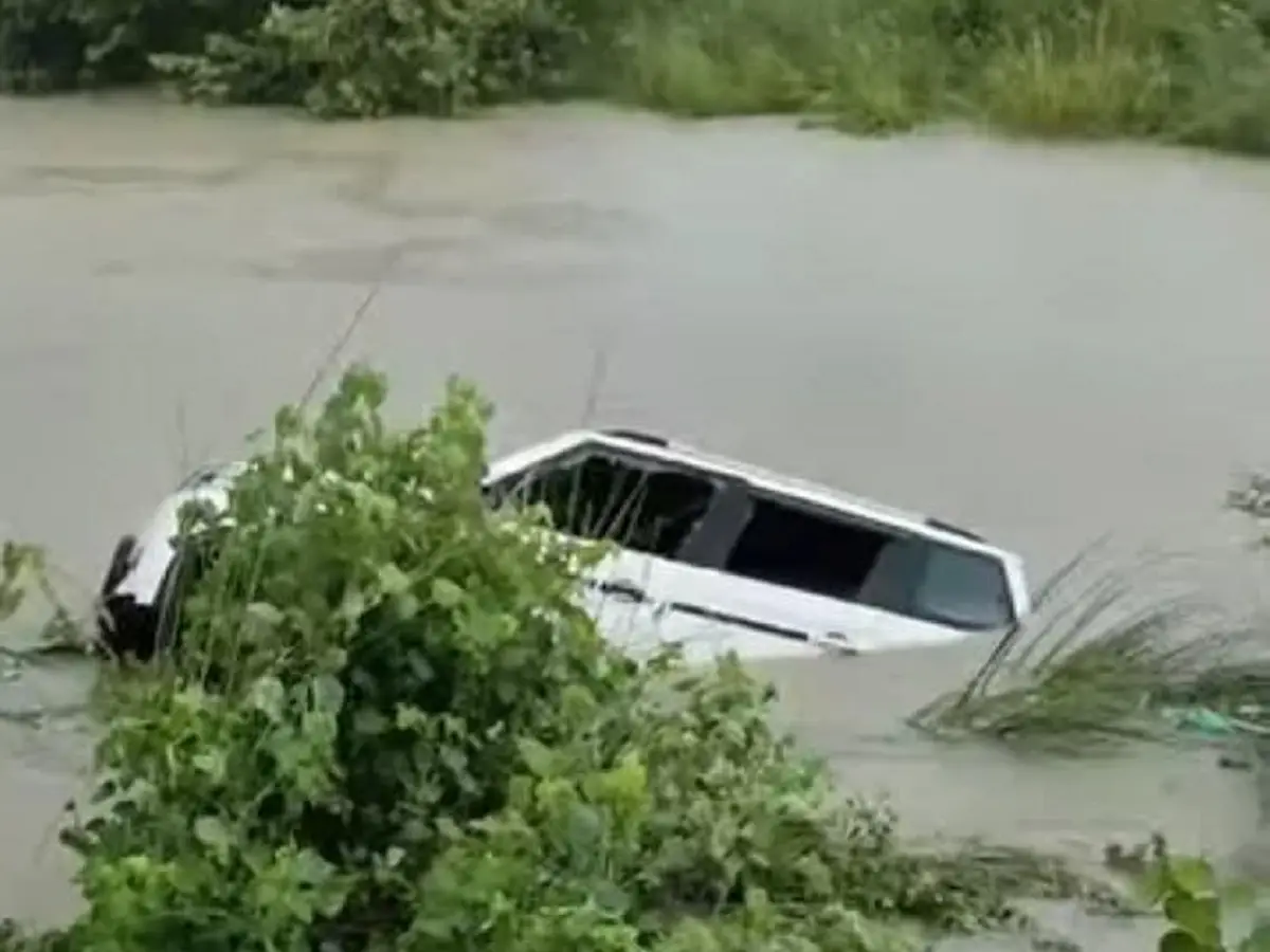 3 Kinder unter 11 Pilgern getötet, als SUV in Gonda in Uttar Pradesh in ...