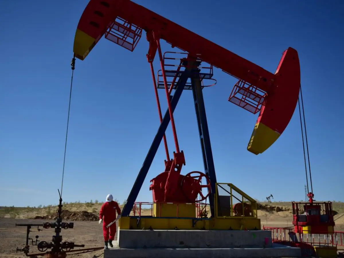 China's Oil Investment Surge in Iraq Amid Changing Contracts