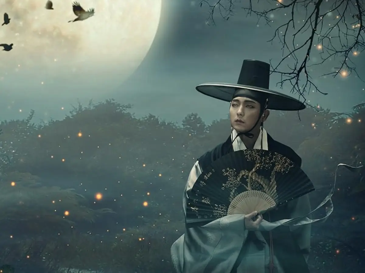 The Scholar Who Walks the Night
