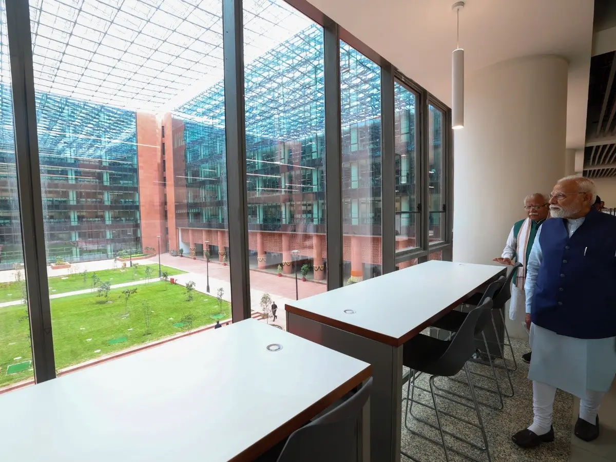 ‘Open office space poses confidentiality risk’: Govt officials say ...