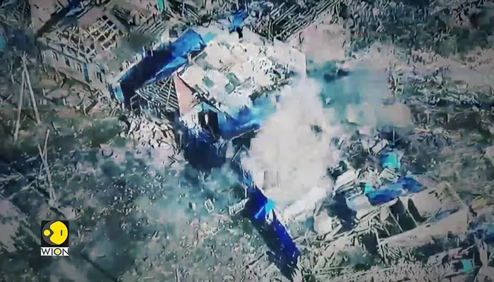 Putin inches closer to Ukraine's Pokrovsk as Trump threatens ceasefire deadline