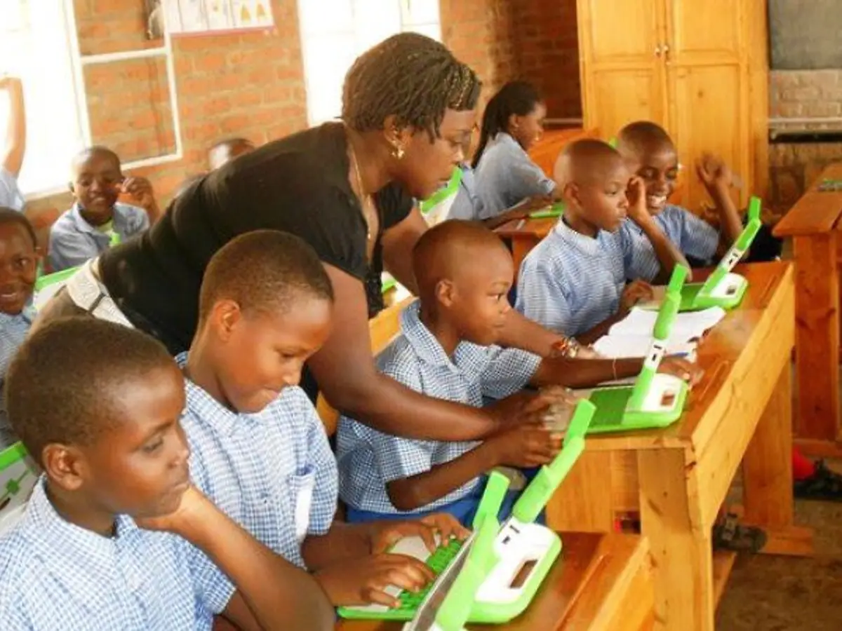 Rwanda Allows Teens to Access Contraceptives Amid Rising Pregnancies