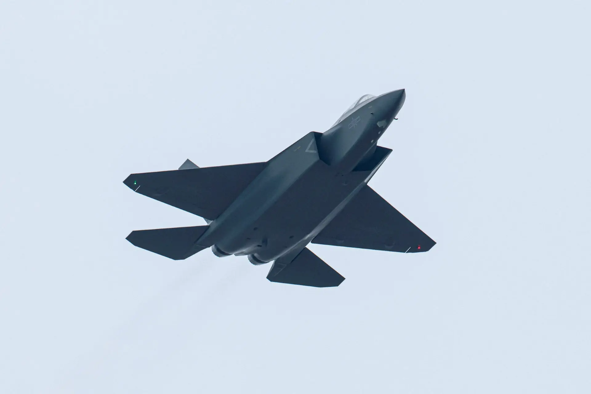 Chinese J-35 is in mass production