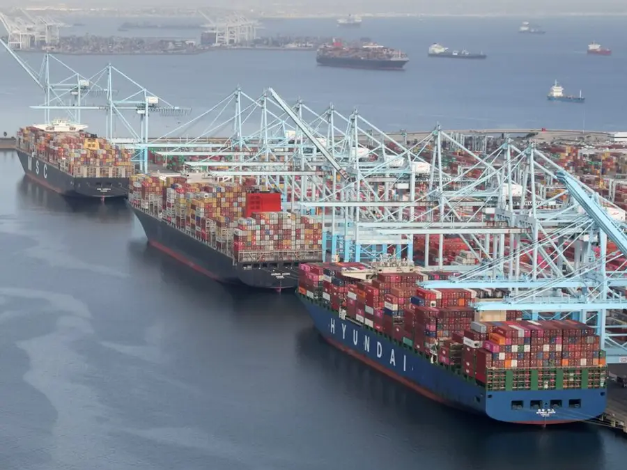 US imports drop as tariff uncertainty takes toll on retailers