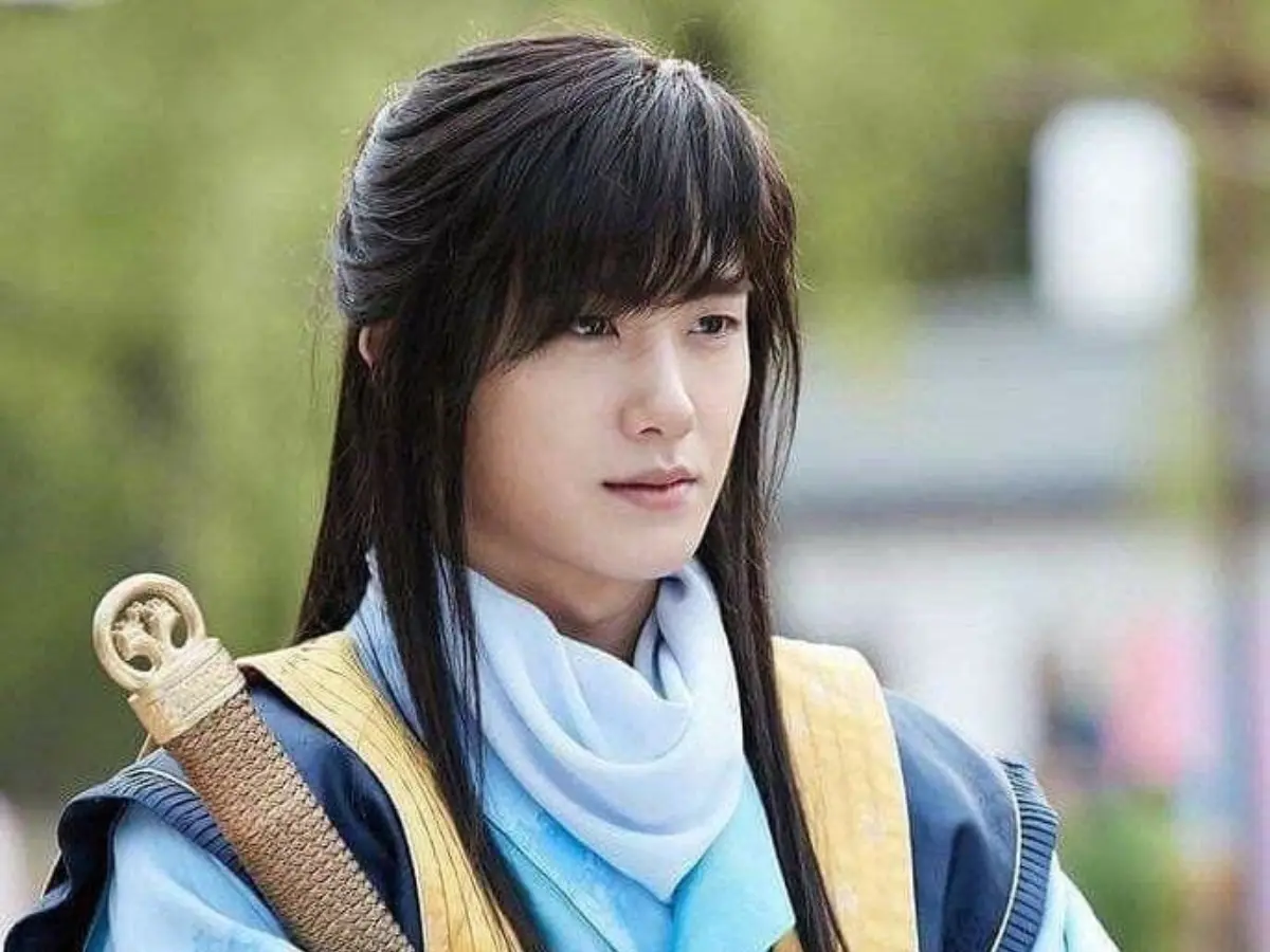 Hwarang: The Poet Warrior Youth