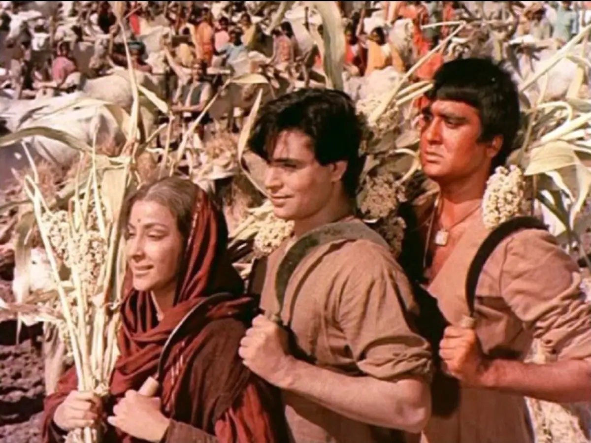 Mother India (1957)