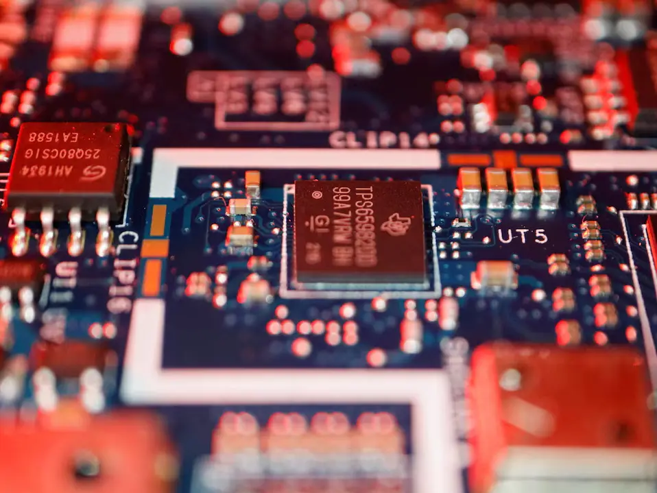 Trump’s tariff proposal risks harming US chip industry, experts say Trump’s tariff proposal risks harming US chip industry, experts say