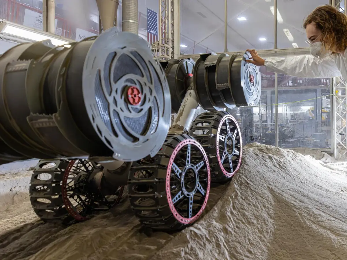 This space robot could help humans explore the most dangerous parts of Mars