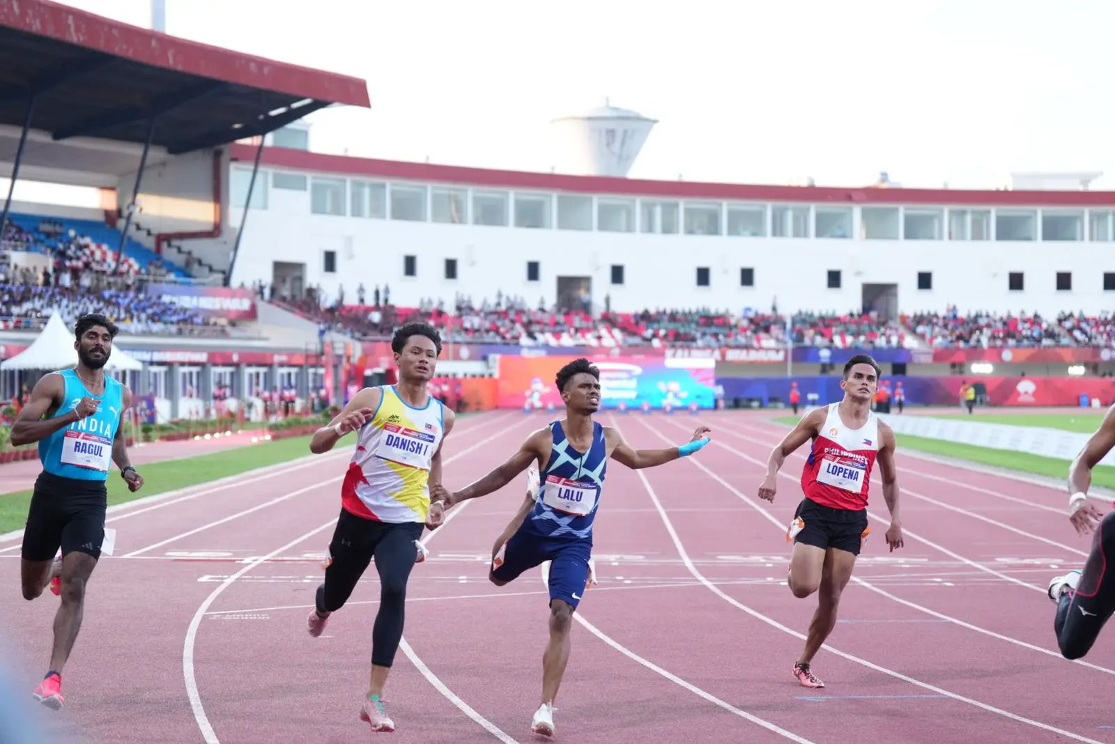 Action from the Kalinga Stadium
