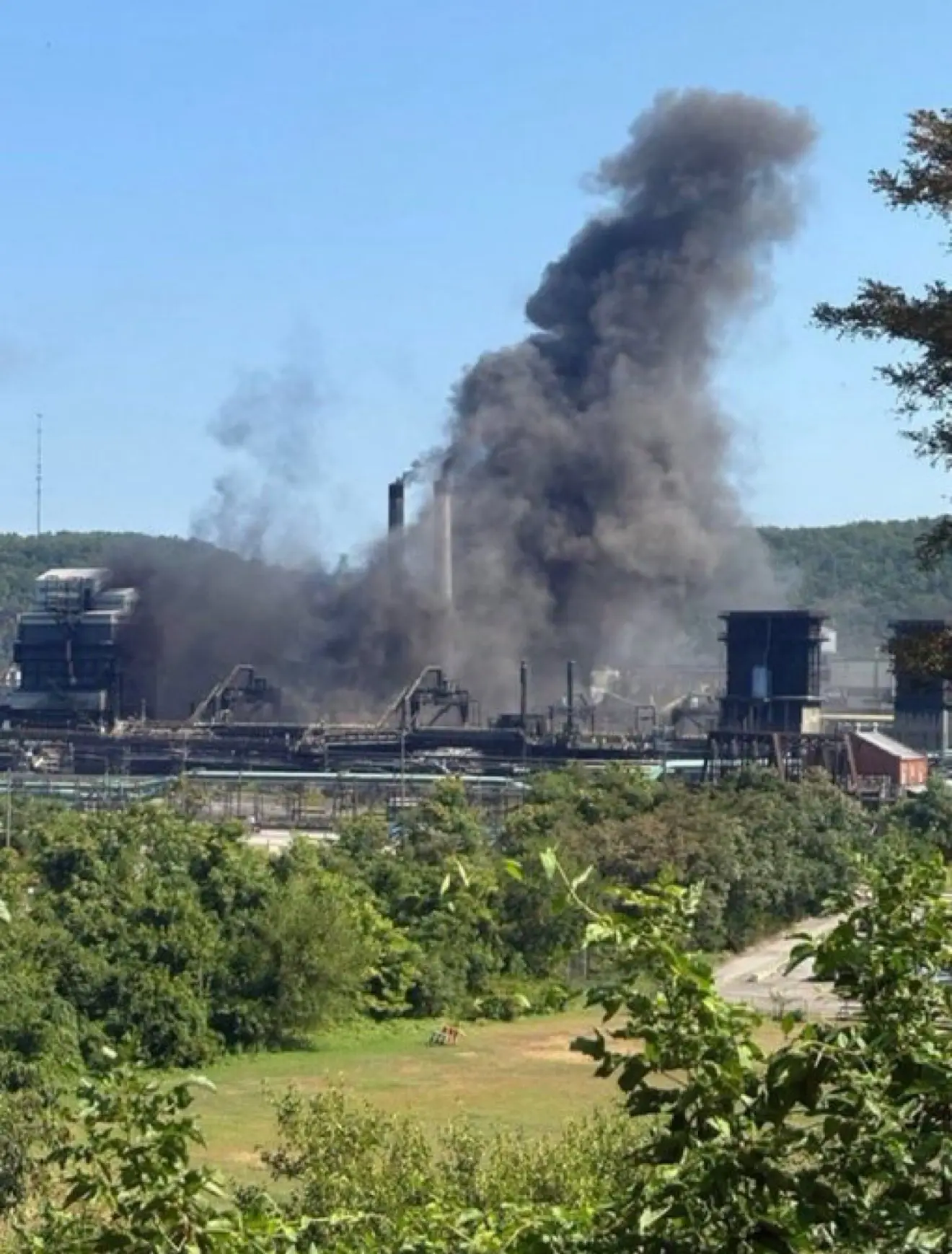One Dead 10 Injured In Explosions At Us Steel Plant In Pennsylvania