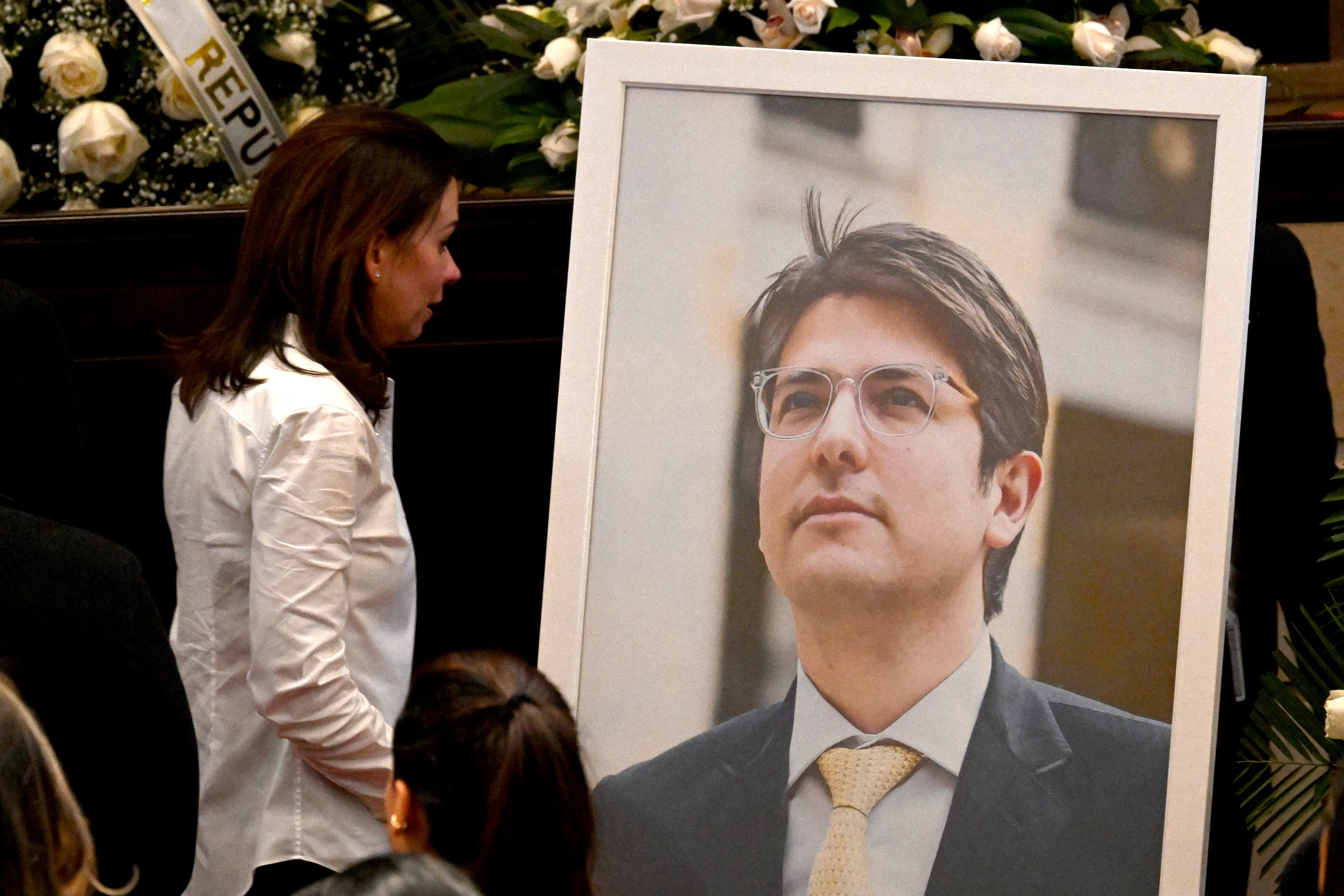Colombian presidential hopeful Miguel Uribe dies two months after assassination attempt