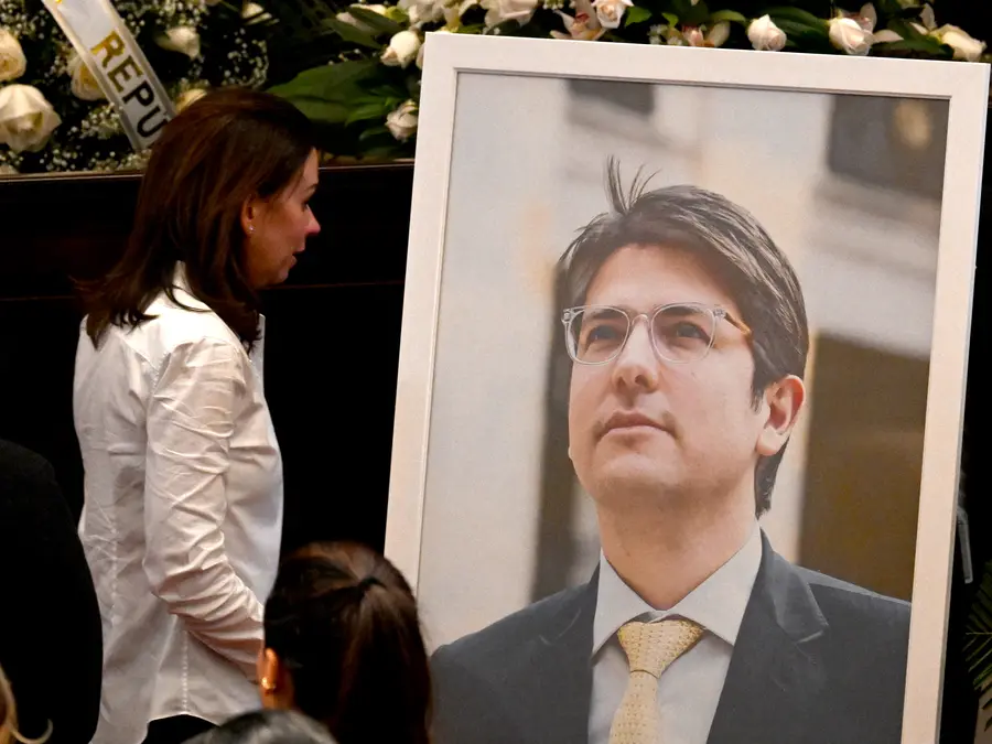 Colombian presidential hopeful Miguel Uribe dies two months after assassination attempt