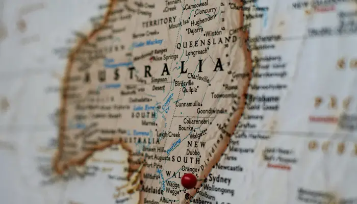 A new supercontinent: Australia is drifting upwards and will crash right into us