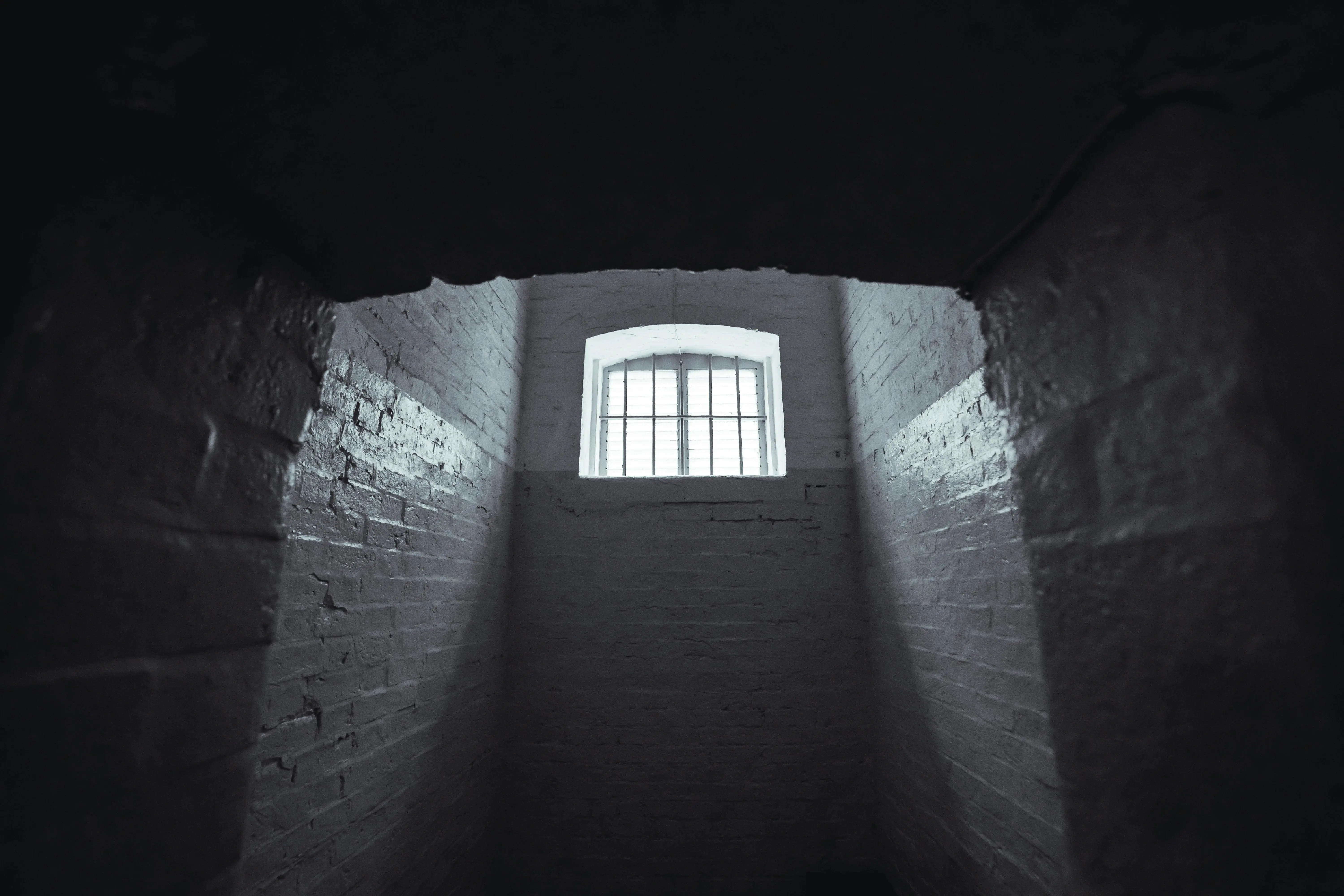 Release convicts languishing in jail beyond their sentence: Supreme Court to state governments