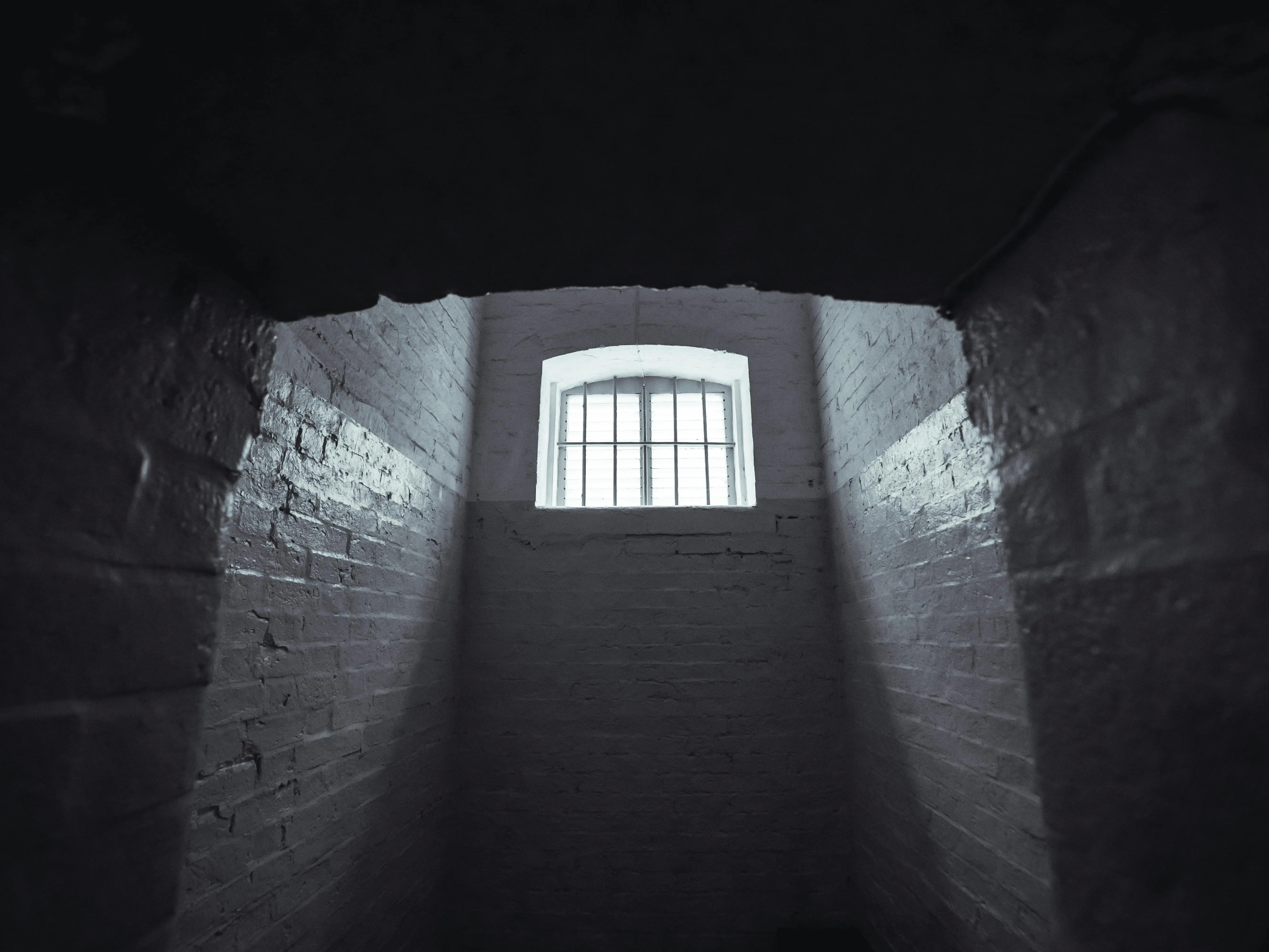 Release convicts languishing in jail beyond their sentence: Supreme Court to state governments Release convicts languishing in jail beyond their sentence: Supreme Court to state governments
