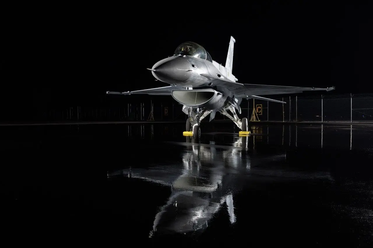 AIM-9 Sidewinder Short-Range Dogfights