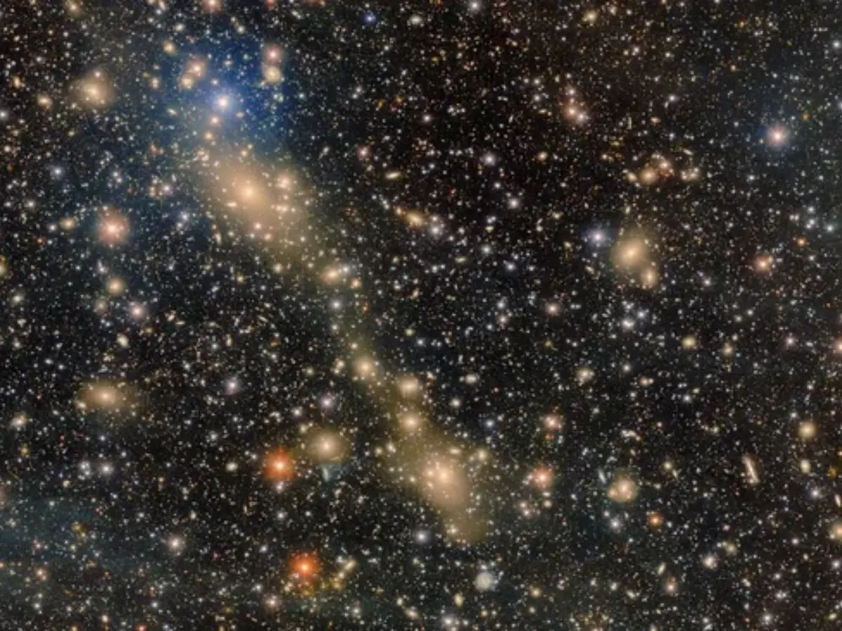 Light-year-long bridge: Stellar merger that started 1 billion years ago has turned into a cosmic robbery