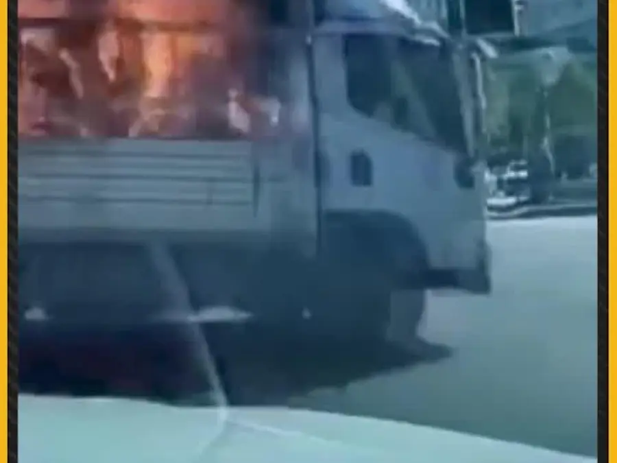 Truck Catches Fire in China, Driver Drives It to Fire Station