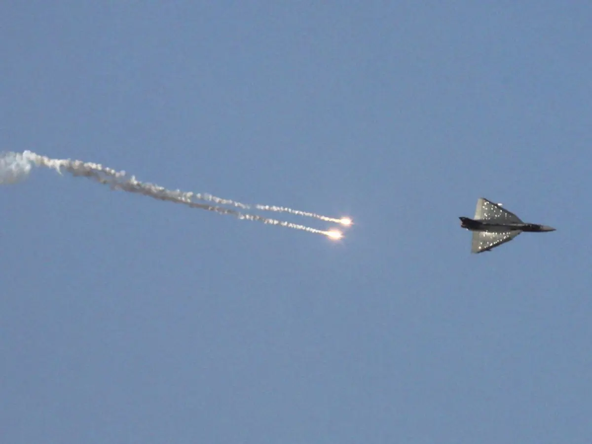 How HAL Tejas’ 'Fly-by-Wire' system keeps the fighter jet stable in ...