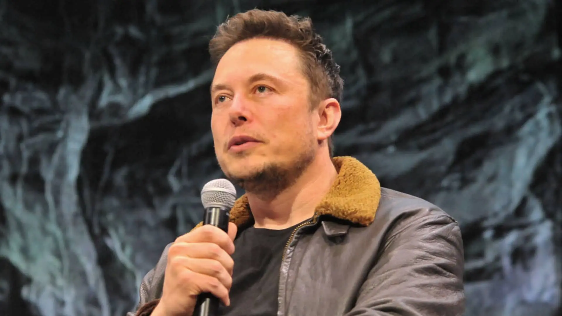 “AI Could Be More Dangerous Than Nukes”