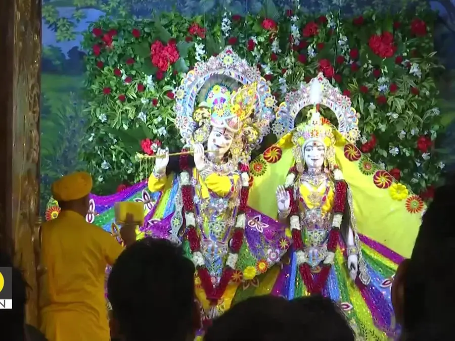 India: Echoes of Krishna 'Bhajan' And Dance Fill Streets as Indians Celebrate Janamashtmi