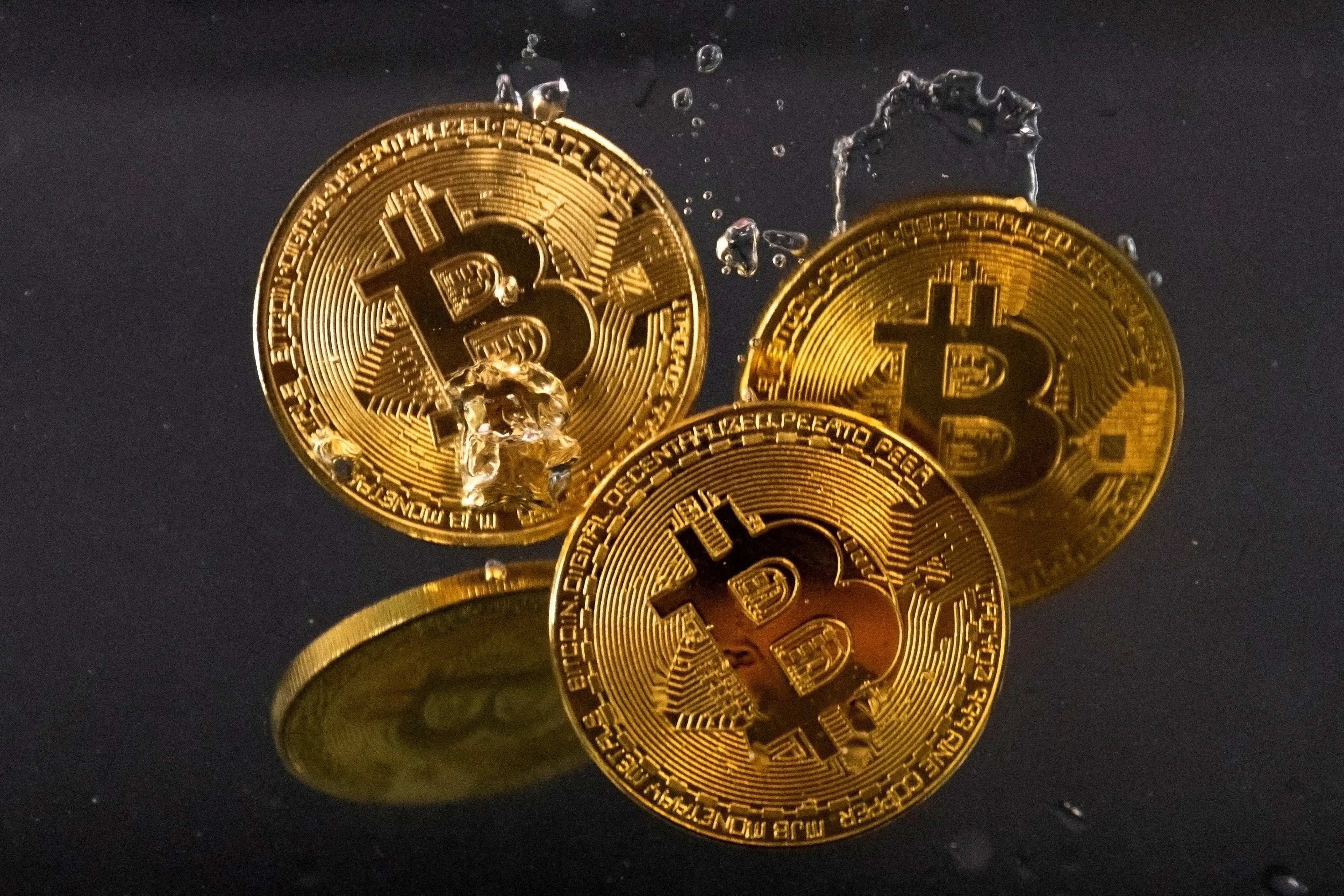 Why did the Fed scrap the dedicated crypto oversight unit?