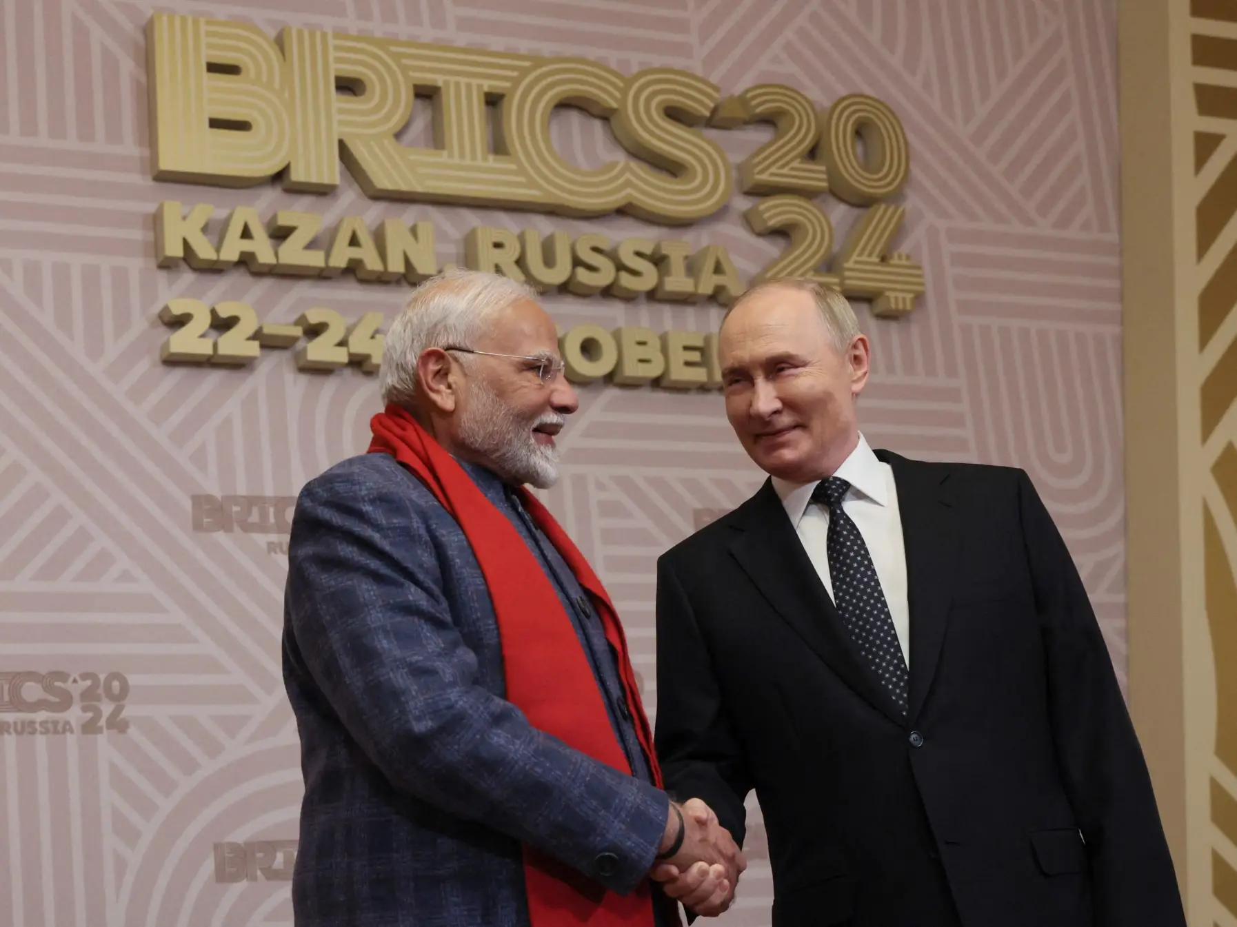 Russia’s Putin dials up PM Modi ahead of Trump-Zelensky meeting, ‘share insights’ on Alaska summit Russia’s Putin dials up PM Modi ahead of Trump-Zelensky meeting, ‘share insights’ on Alaska summit