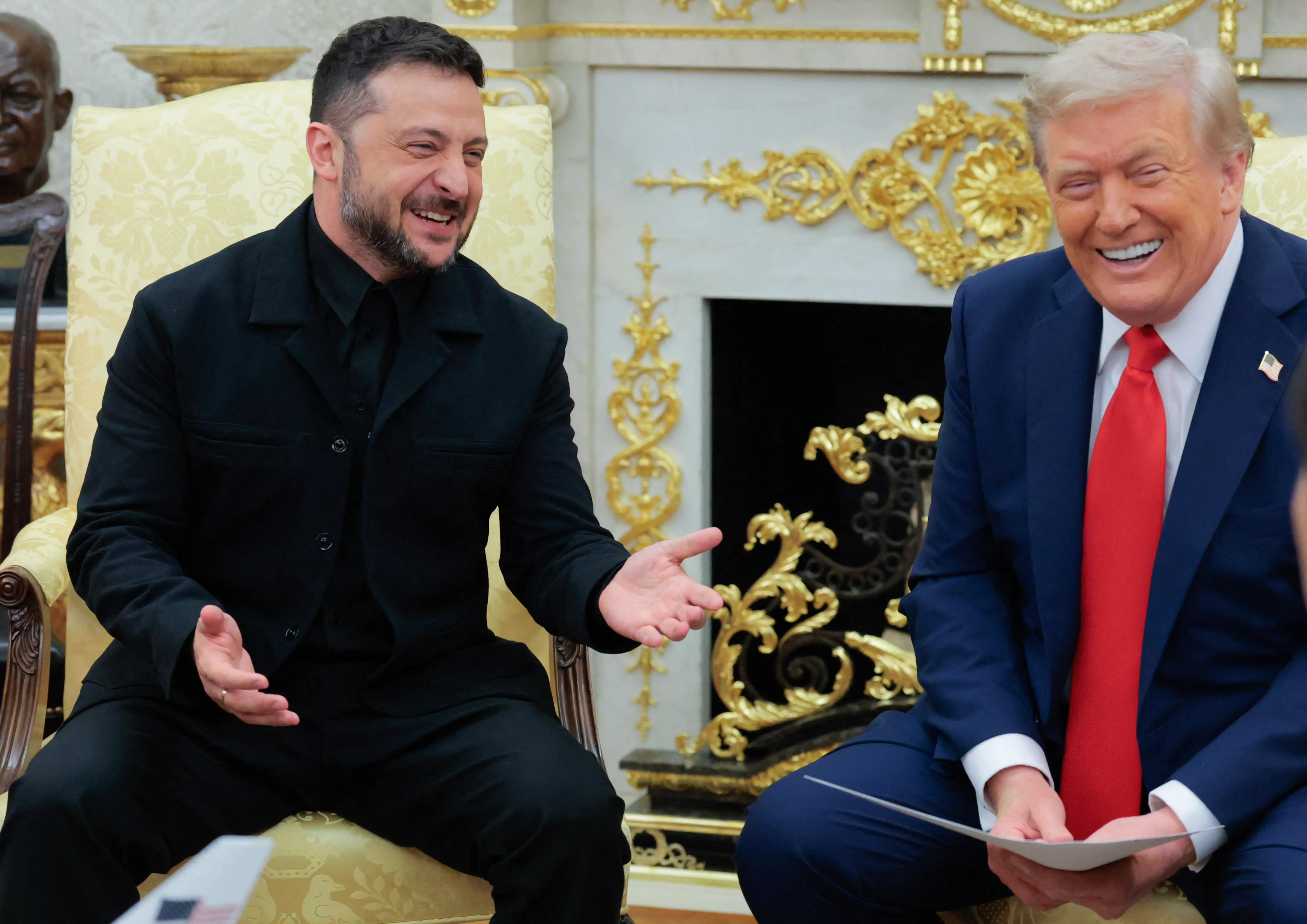 Watch | 'I apologise': Reporter who mocked Zelensky’s clothes last time now says Ukrainian president looks 'fabulous'