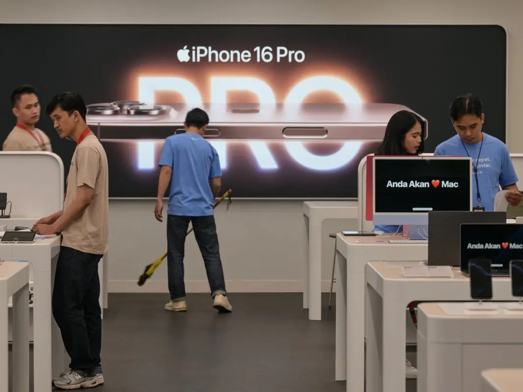 Amid US tariff pressure, Apple leads India's massive smartphone export surge Amid US tariff pressure, Apple leads India's massive smartphone export surge