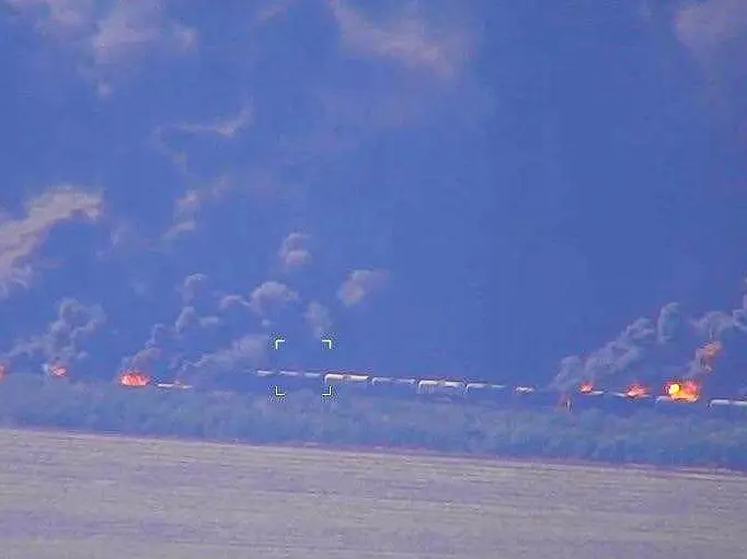 Ukrainian forces blast Russian train transporting fuel, destroy railway line in Zaporizhzhia Ukrainian forces blast Russian train transporting fuel, destroy railway line in Zaporizhzhia