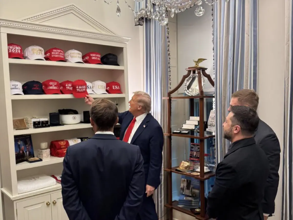 Trump shows 'Trump 2028' hats to European leaders amid Russia-Ukraine war discussion: What message was he sending Trump shows 'Trump 2028' hats to European leaders amid Russia-Ukraine war discussion: What message was he sending
