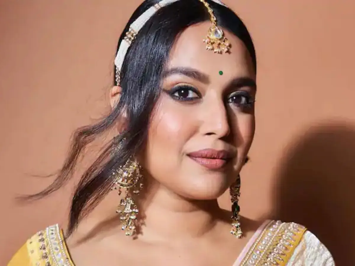 'We are all bisexuals' – BOLD claims by Swara Bhasker, reveals her crush on Dimple Yadav 'We are all bisexuals' – BOLD claims by Swara Bhasker, reveals her crush on Dimple Yadav