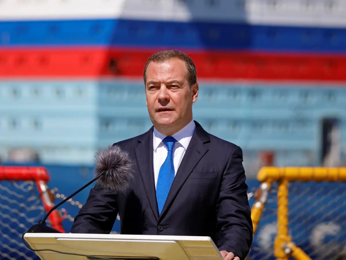 'Brainless Gallic rooster': Dmitry Medvedev publicly lashes out at Macron over NATO troops in Ukraine 'Brainless Gallic rooster': Dmitry Medvedev publicly lashes out at Macron over NATO troops in Ukraine