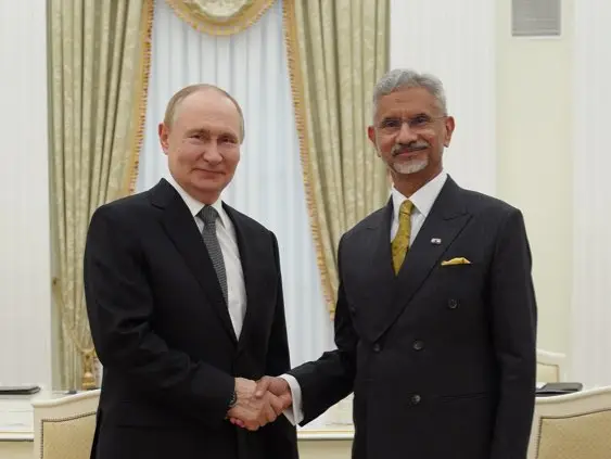 Indian EAM S Jaishankar meets Putin in Moscow amid Trump’s tariff threats over Russian oil purchase Indian EAM S Jaishankar meets Putin in Moscow amid Trump’s tariff threats over Russian oil purchase